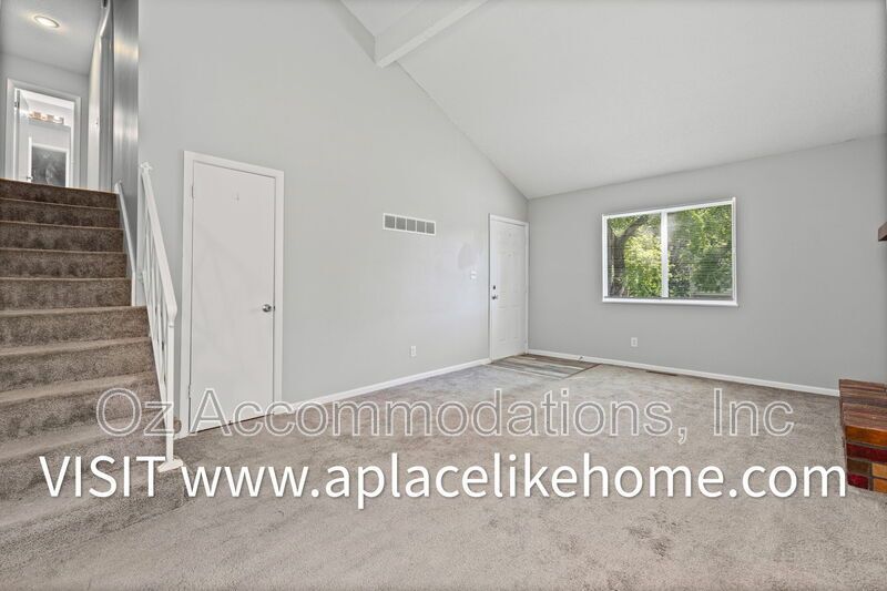 9702 Sheperds Dr, Unit B property image
