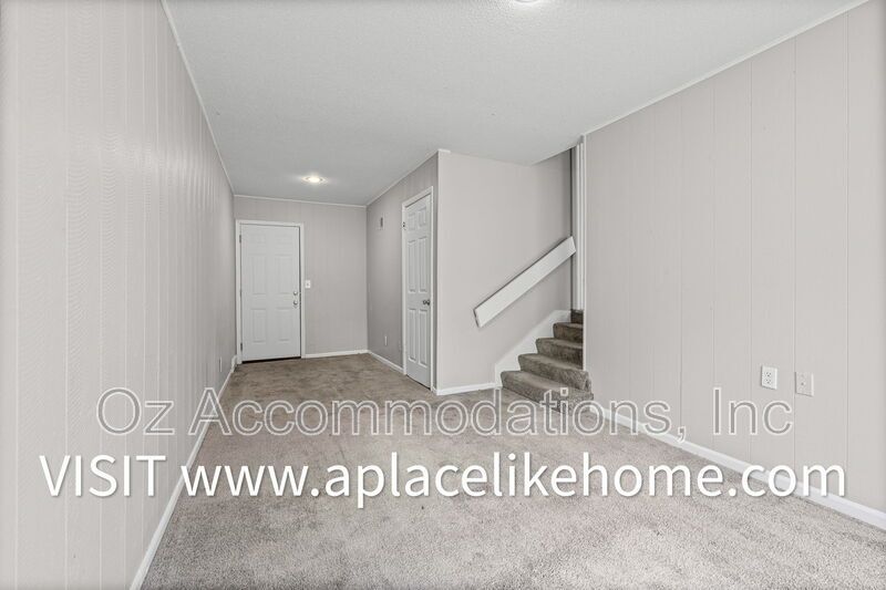 9702 Sheperds Dr, Unit B property image