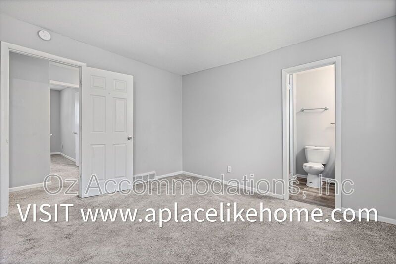9702 Sheperds Dr, Unit B property image