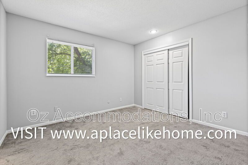 9702 Sheperds Dr, Unit B property image