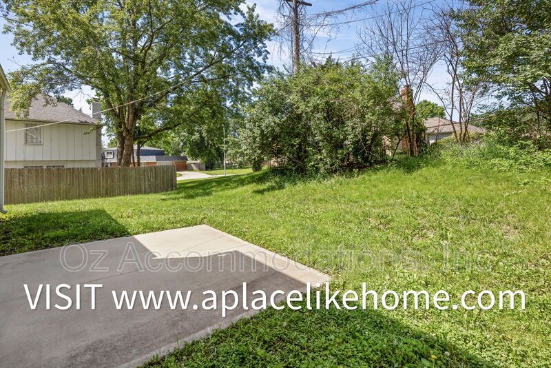 9702 Sheperds Dr, Unit B property image