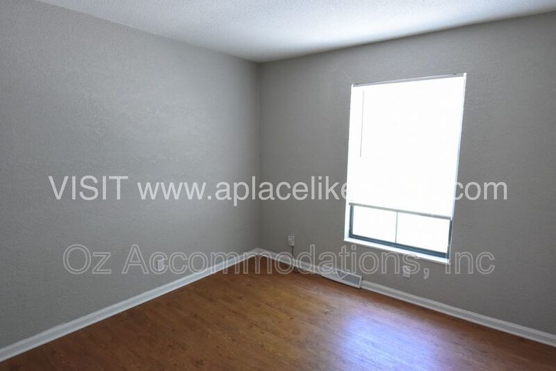 Available Now!! 1105 W Elm Ter Olathe, KS 66061 property image