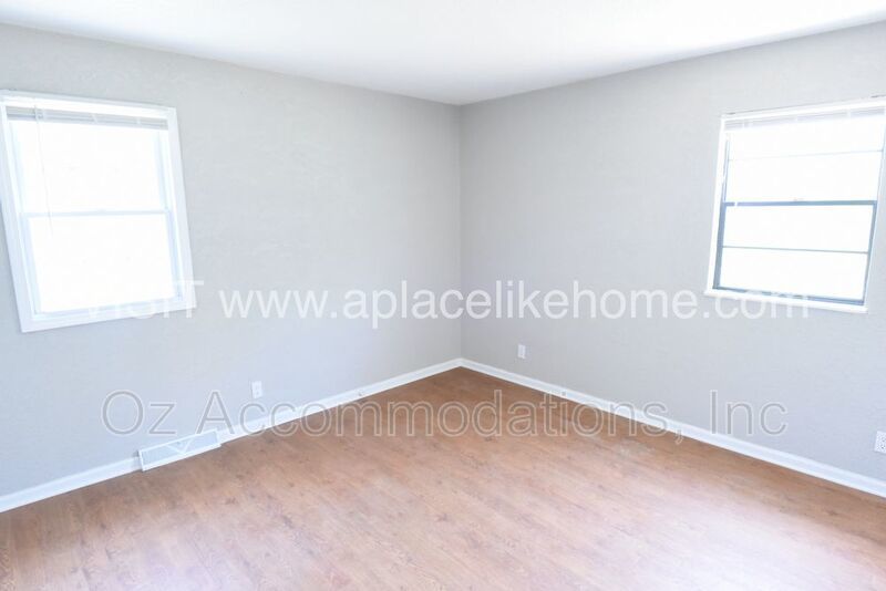 Available Now!! 1105 W Elm Ter Olathe, KS 66061 property image
