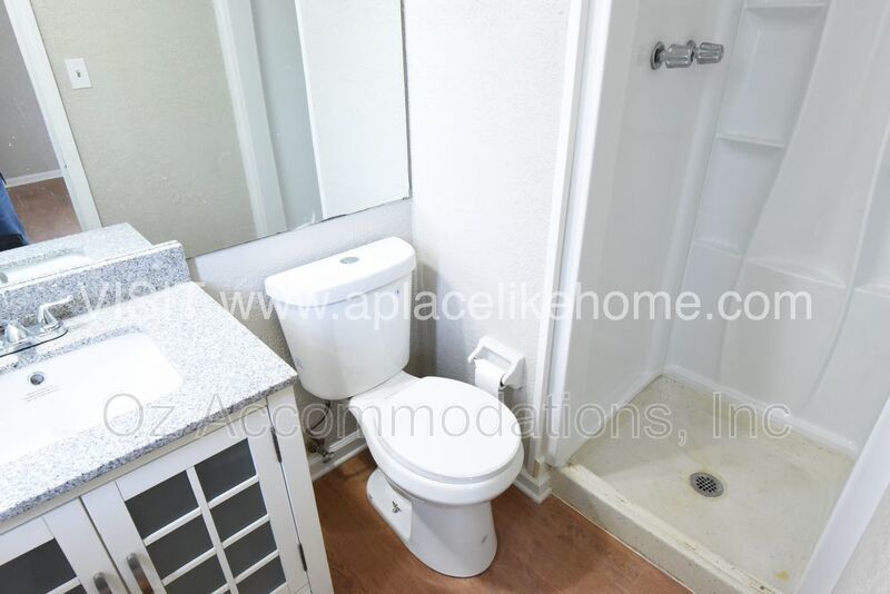 Available Now!! 1105 W Elm Ter Olathe, KS 66061 property image