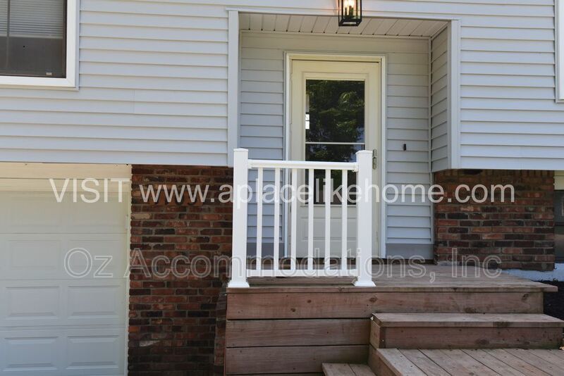 Available Now!! 1105 W Elm Ter Olathe, KS 66061 property image