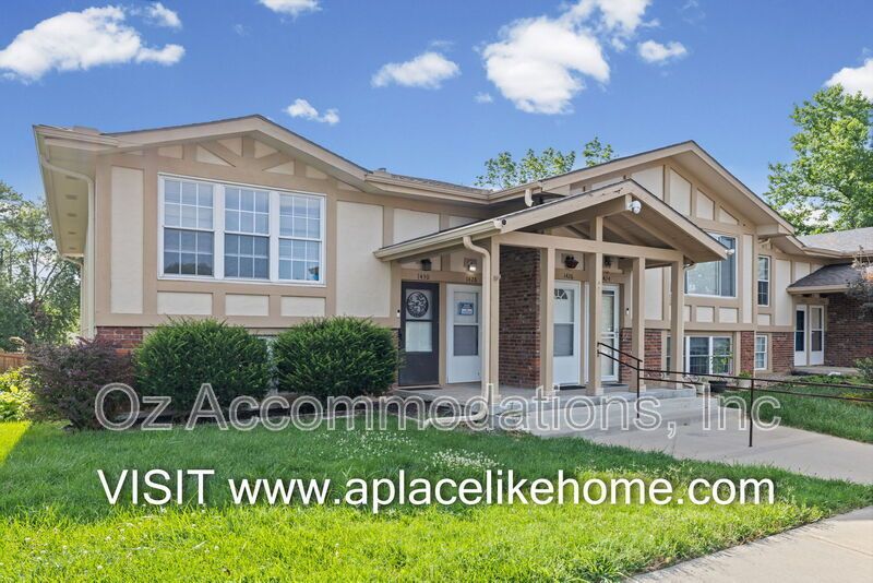 Charming 2-Bedroom Condo in the Park Hill School District! property image
