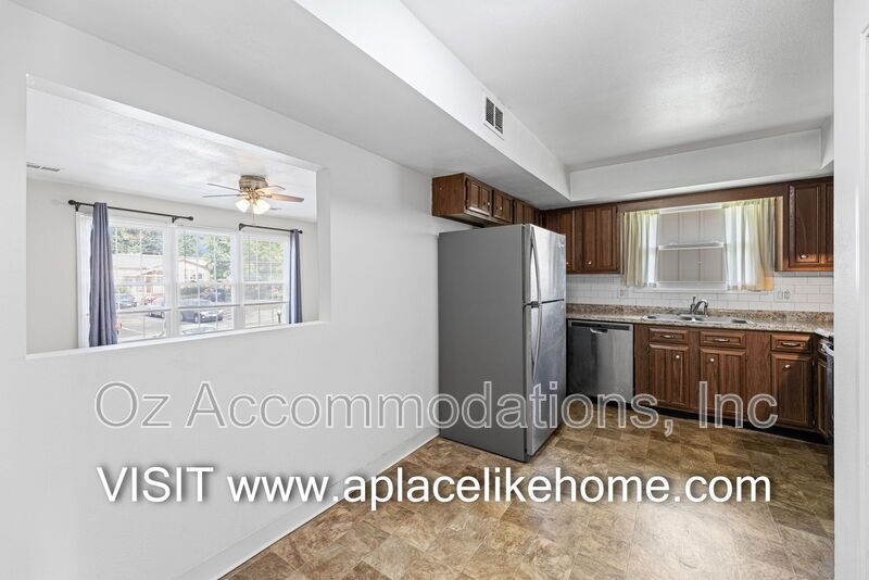 Charming 2-Bedroom Condo in the Park Hill School District! property image