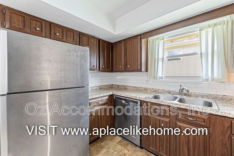 Charming 2-Bedroom Condo in the Park Hill School District! property image