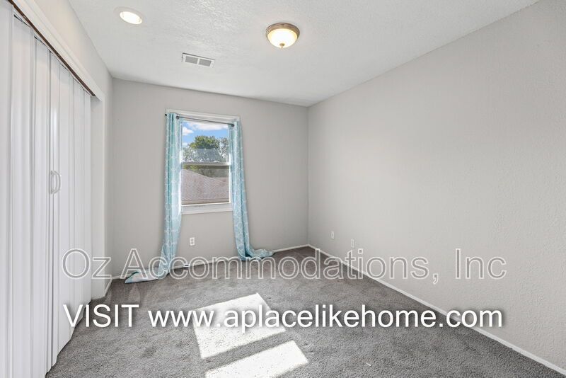 Charming 2-Bedroom Condo in the Park Hill School District! property image