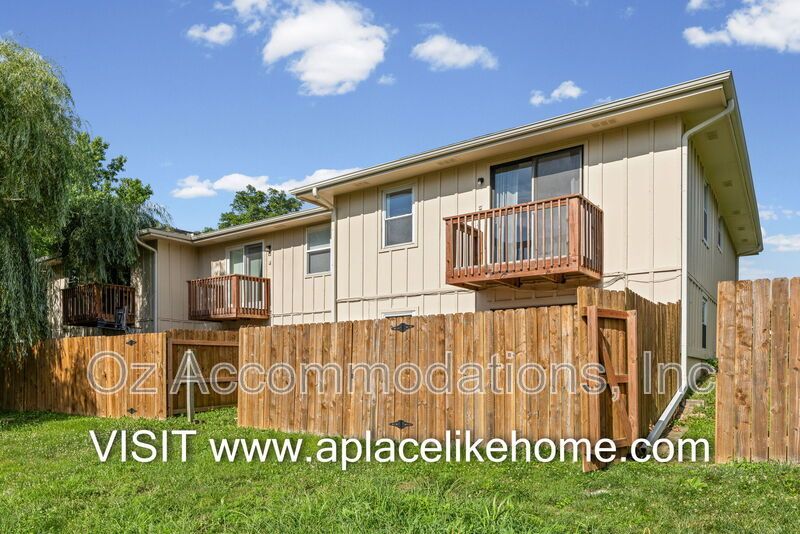 Charming 2-Bedroom Condo in the Park Hill School District! property image