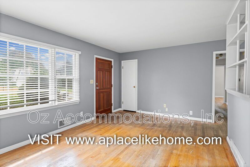 AVAILABLE NOW! 8810 Benson St. Overland Park. KS property image