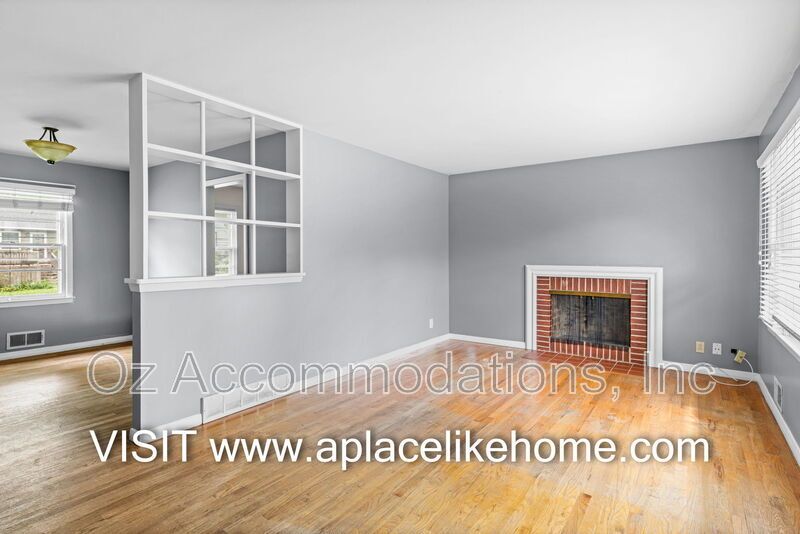 AVAILABLE NOW! 8810 Benson St. Overland Park. KS property image