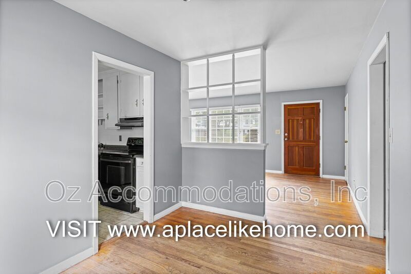 AVAILABLE NOW! 8810 Benson St. Overland Park. KS property image