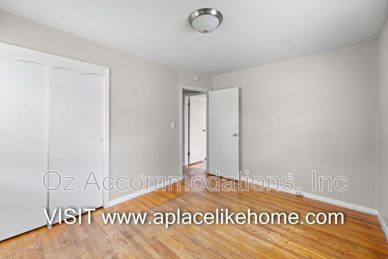 AVAILABLE NOW! 8810 Benson St. Overland Park. KS property image