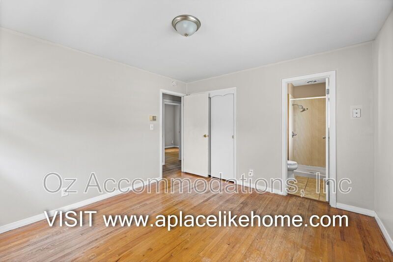 AVAILABLE NOW! 8810 Benson St. Overland Park. KS property image