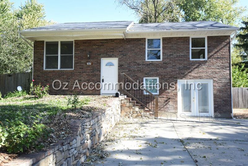 707 N Seminole Dr, Independence, MO 64056 property image