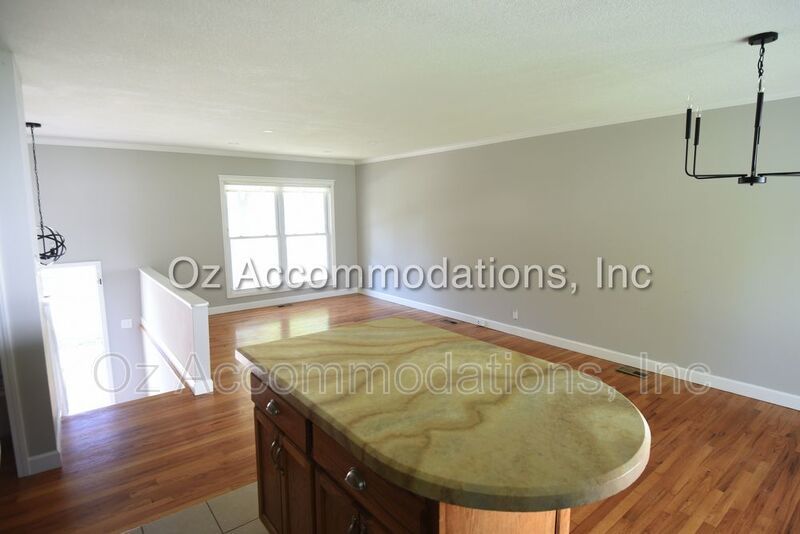 707 N Seminole Dr, Independence, MO 64056 property image