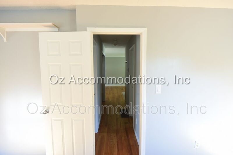707 N Seminole Dr, Independence, MO 64056 property image