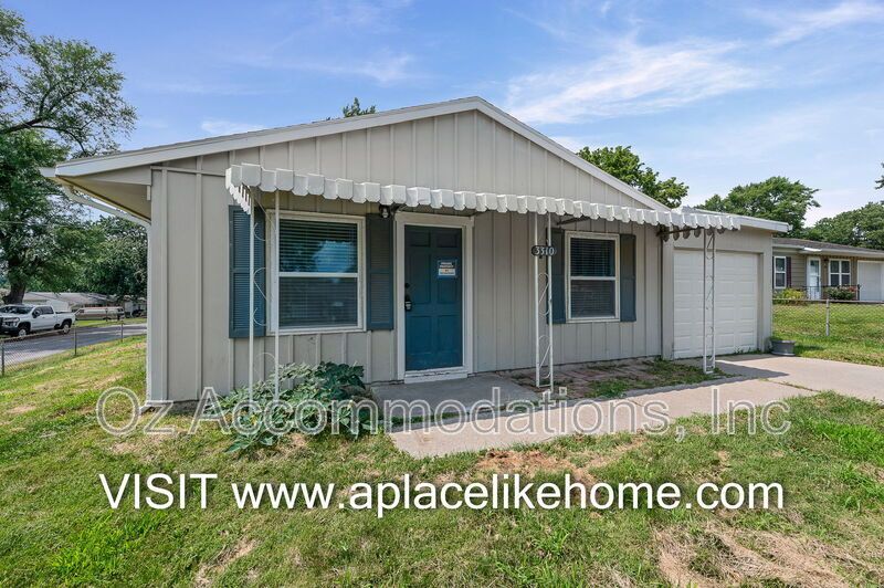 3310 Iroquois Ln Saint Joseph MO property image