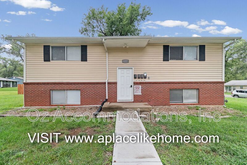 15204 Bellaire Ave, Apt A Grandview, MO 64030 property image
