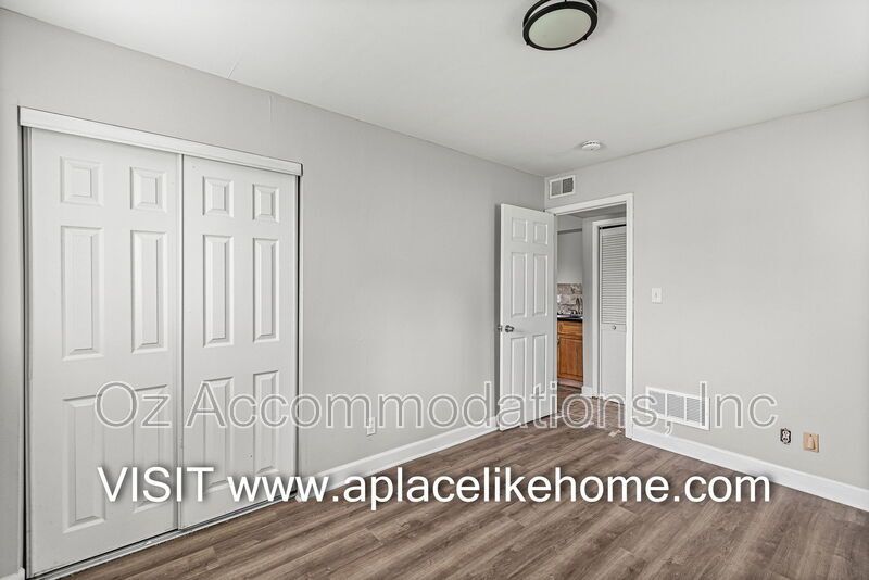 15204 Bellaire Ave, Apt A Grandview, MO 64030 property image