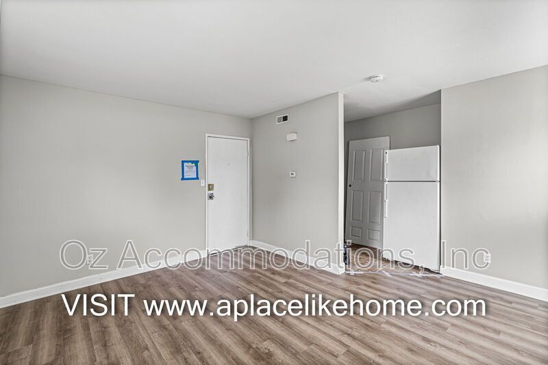 15204 Bellaire Ave, Apt A Grandview, MO 64030 property image