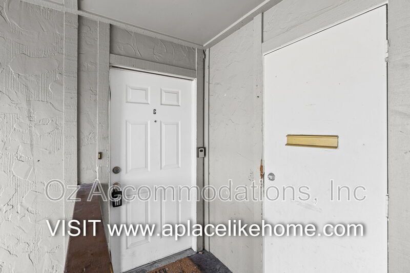 8201 Spring Valley Road 13C, Belton, MO 64012 RENT INCLUDES WATER AND HOT WATER property image