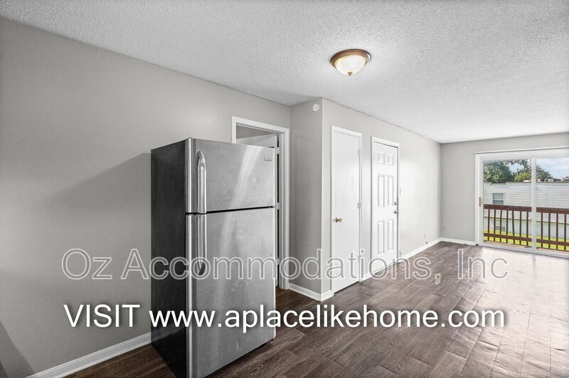 8201 Spring Valley Road 13C, Belton, MO 64012 RENT INCLUDES WATER AND HOT WATER property image