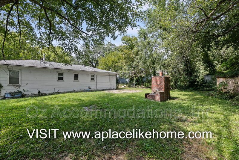 🚨PRICE DROP‼️ 9811 Marsh Ave Kansas City, MO 64134 property image