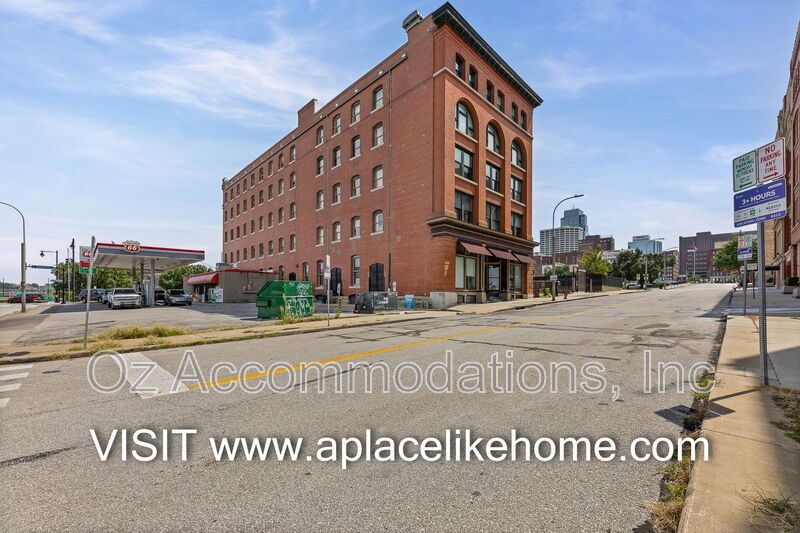609 Central St Apt 1304 property image