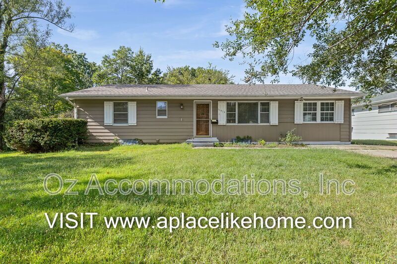11414 Norton Ave, Kansas City, MO 64137 property image