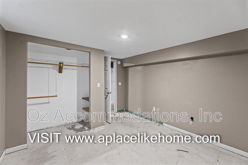 11414 Norton Ave, Kansas City, MO 64137 property image
