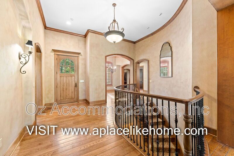 16690 Country Club Ct property image