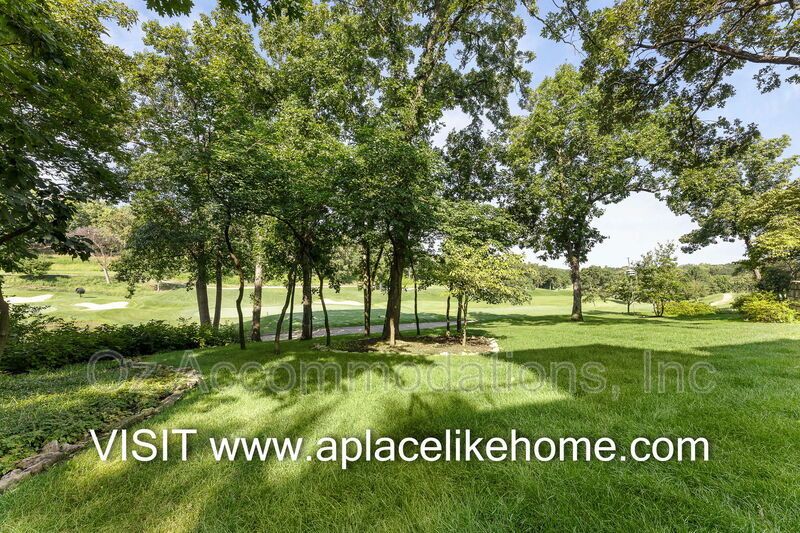 16690 Country Club Ct property image