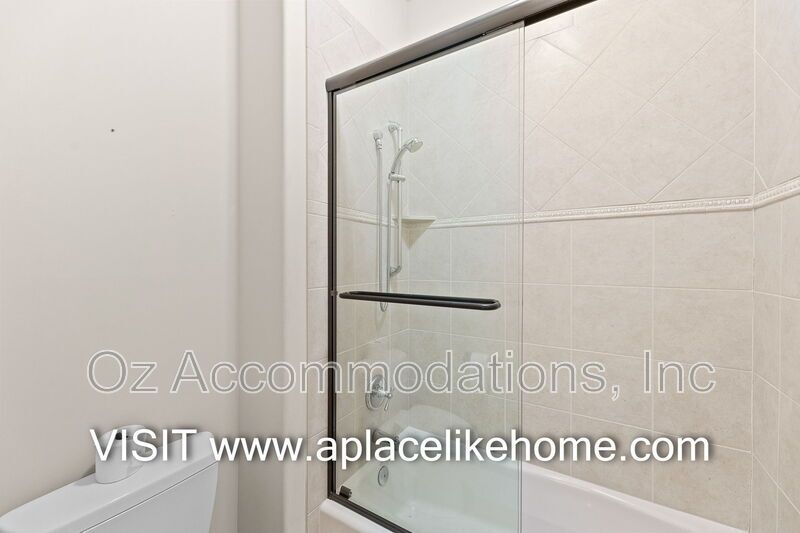 16690 Country Club Ct property image