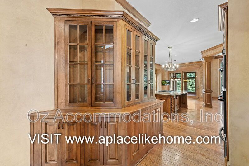 16690 Country Club Ct property image