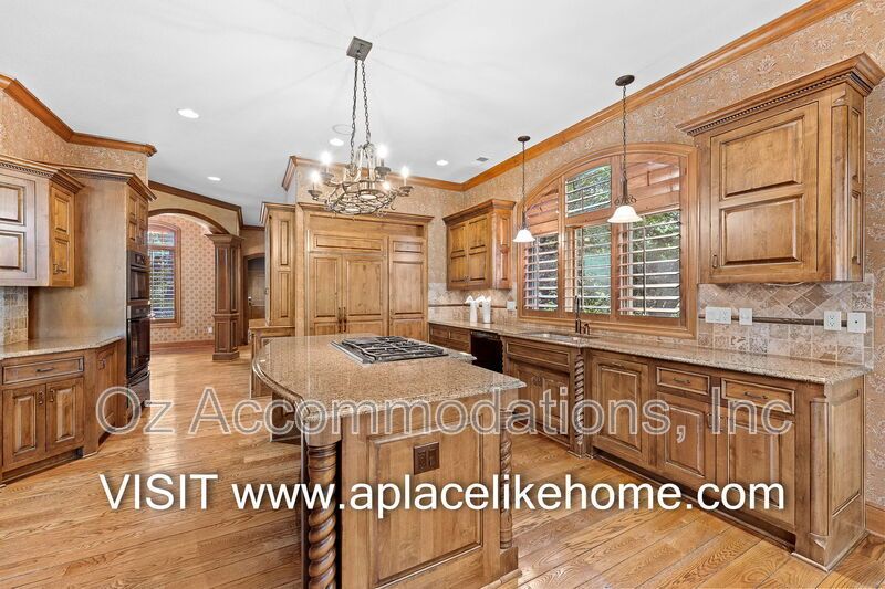 16690 Country Club Ct property image