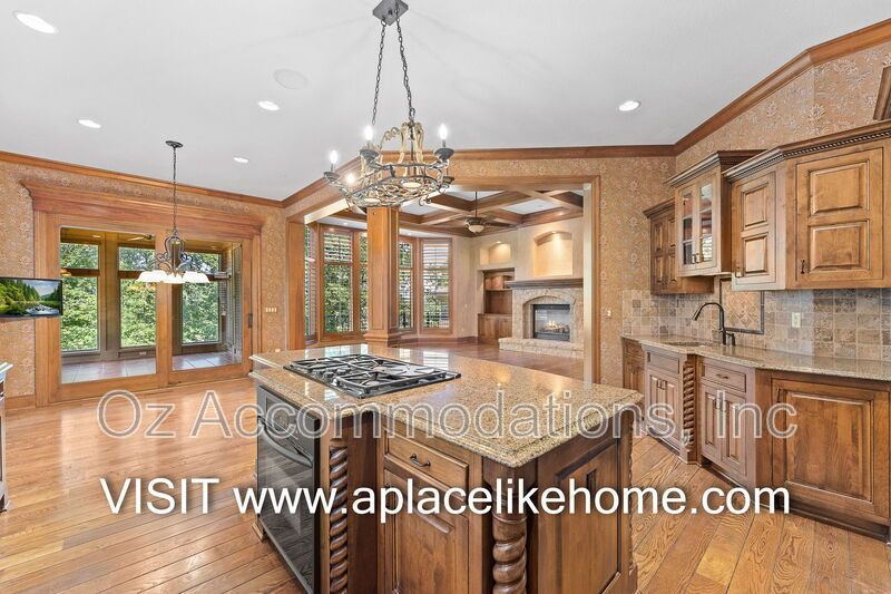 16690 Country Club Ct property image