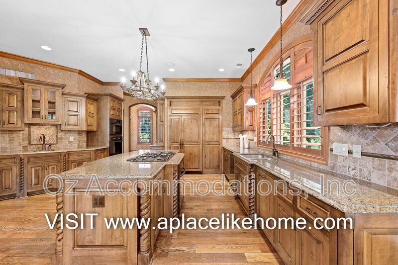 16690 Country Club Ct property image