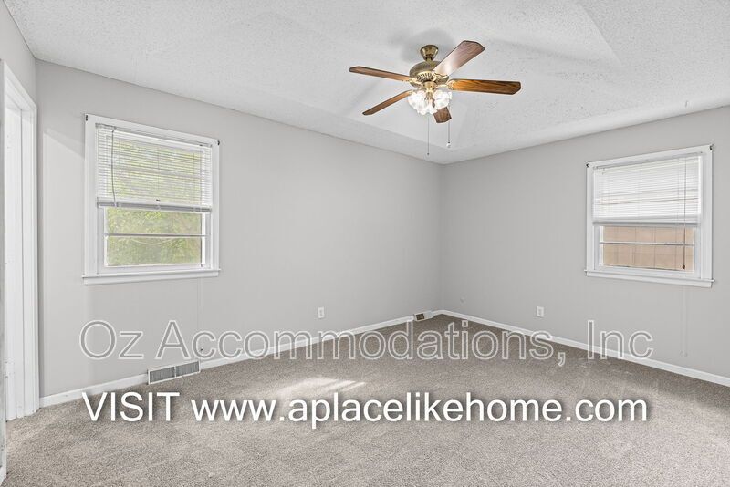 Available Now! 1013 E. Layton Dr. Olathe, KS property image