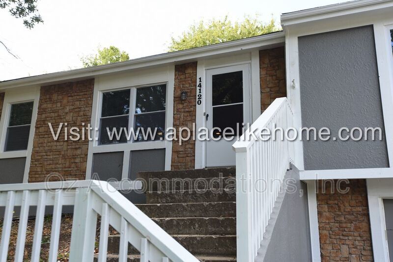14120 S Raintree Dr Olathe, KS 66062 property image