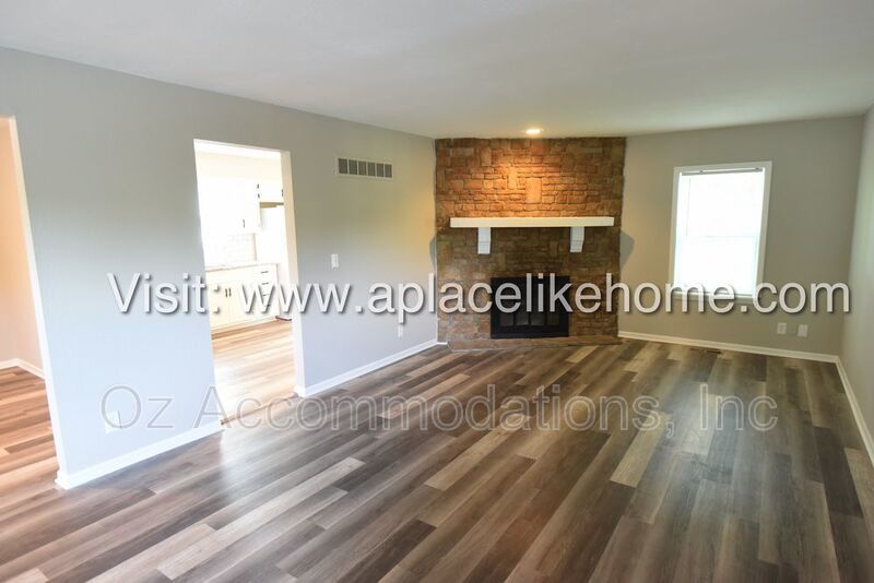 14120 S Raintree Dr Olathe, KS 66062 property image