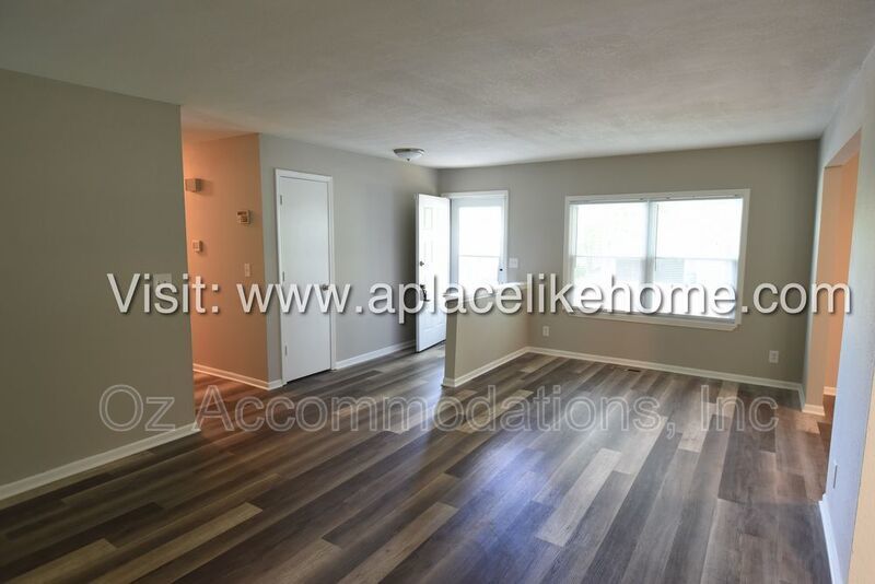 14120 S Raintree Dr Olathe, KS 66062 property image