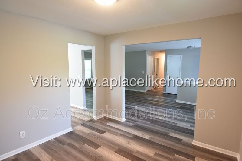 14120 S Raintree Dr Olathe, KS 66062 property image