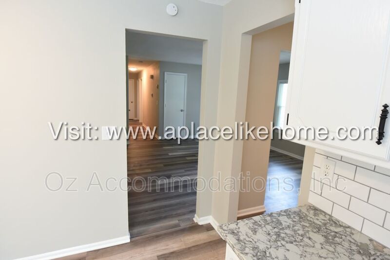 14120 S Raintree Dr Olathe, KS 66062 property image